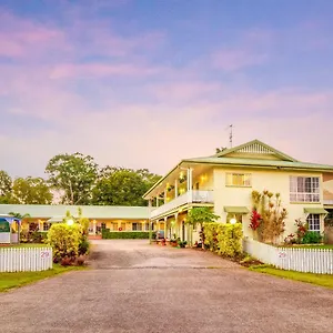Park 3* Yungaburra