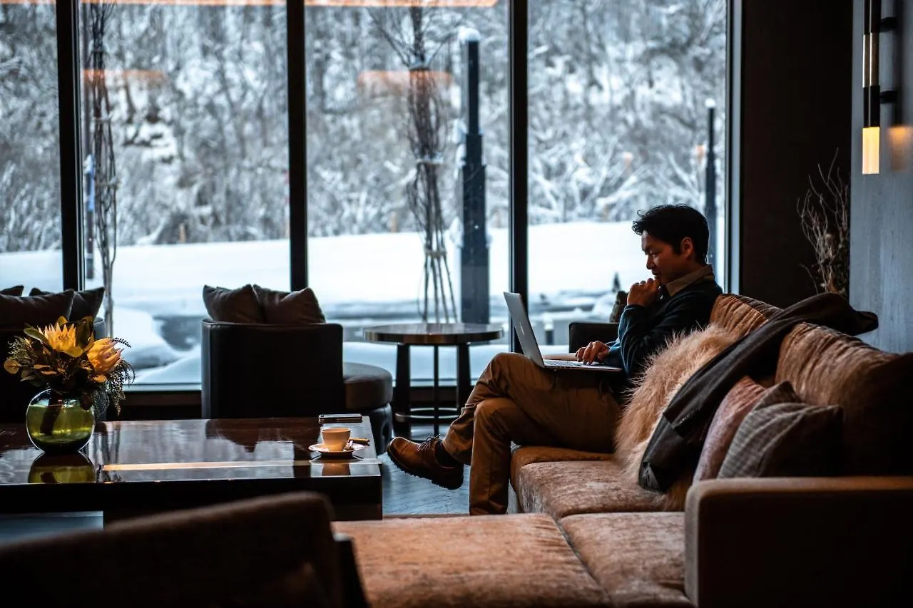 Yu Kiroro, Ski-In Ski-Out Luxury Residences Akaigawa