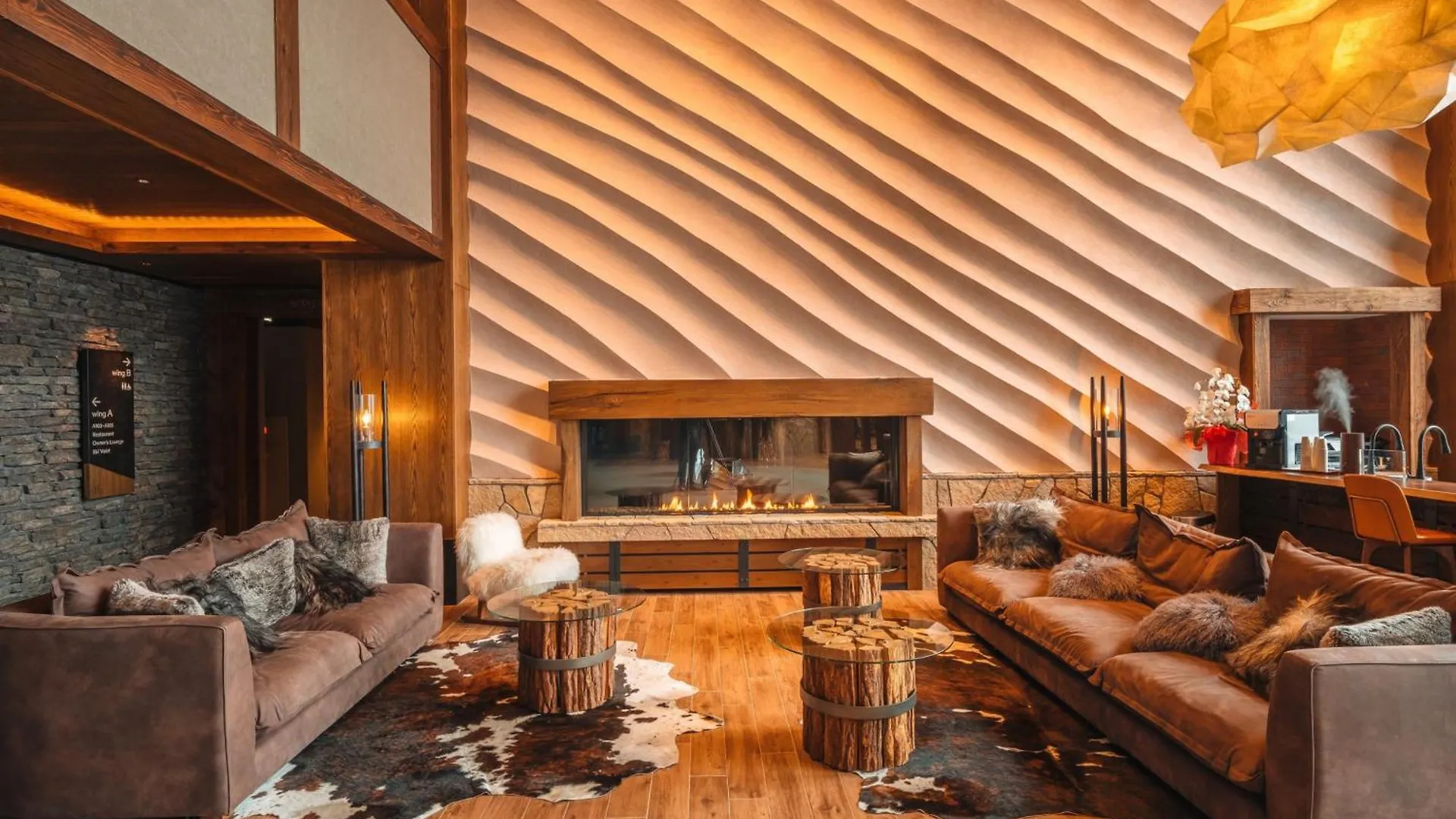 Aparthotel Yu Kiroro, Ski-In Ski-Out Luxury Residences Akaigawa