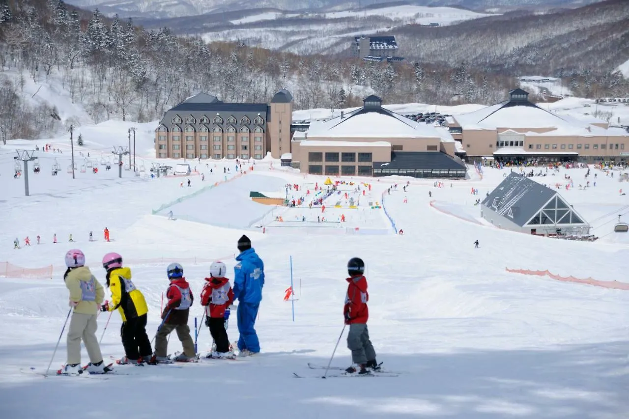 Yu Kiroro, Ski-In Ski-Out Luxury Residences Akaigawa