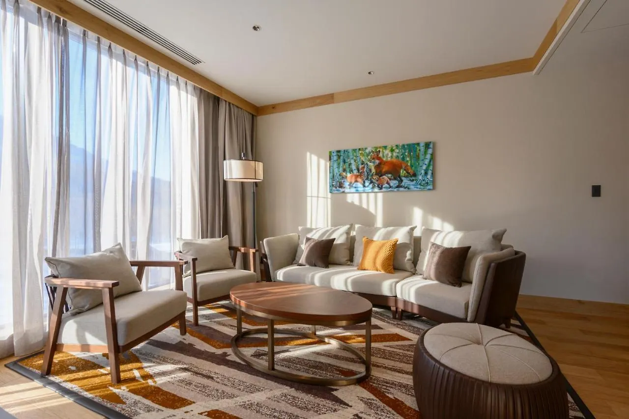 Aparthotel Yu Kiroro, Ski-In Ski-Out Luxury Residences Akaigawa